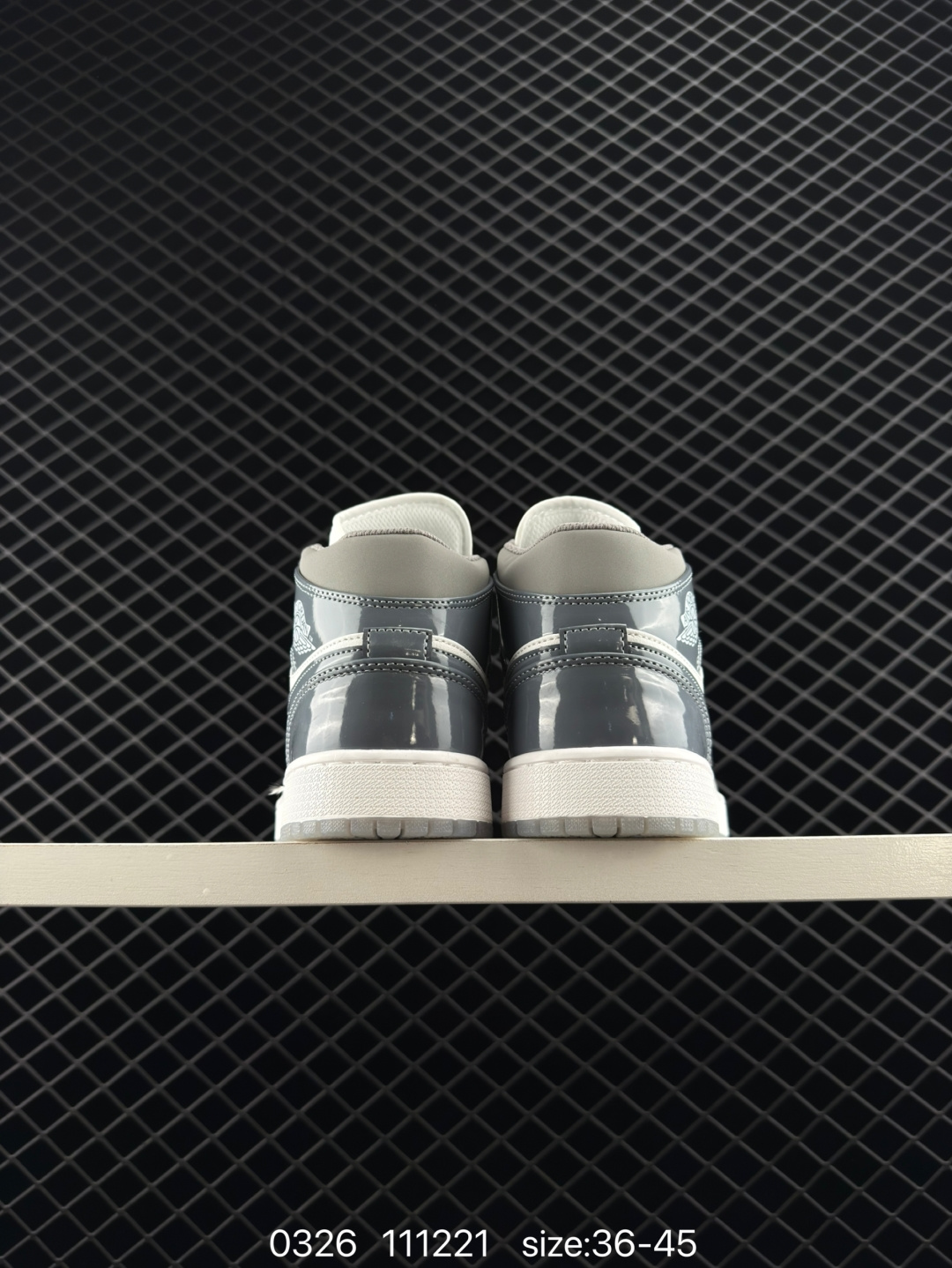 Nike Wmns Air Jordan 1 Mid SE